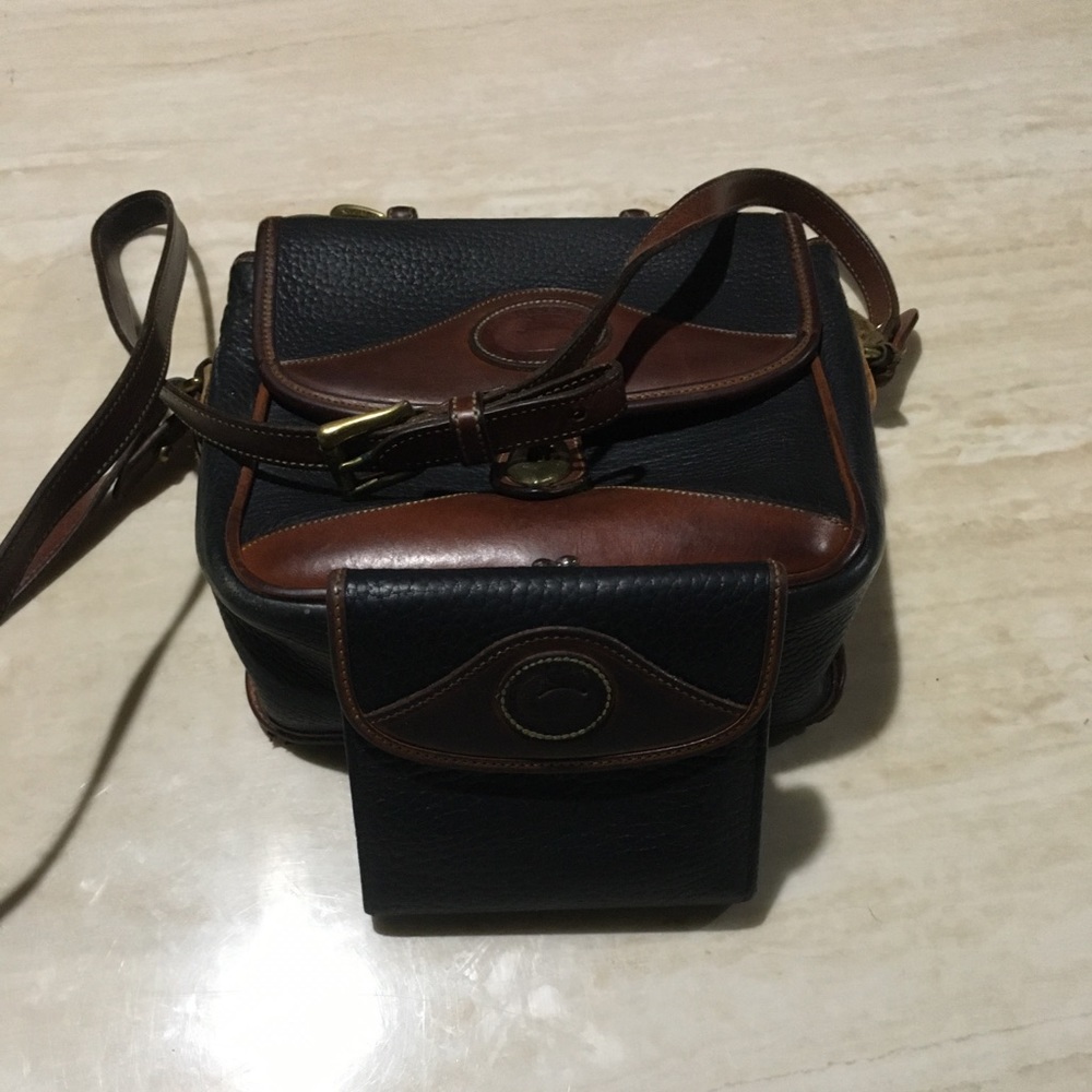 Dooney & Bourke Purse & Wallet